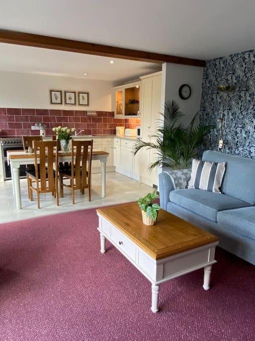 Woodland View At Hewish Mill Villa Bittadon Bagian luar foto