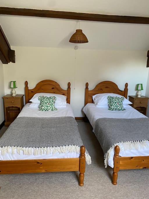 Woodland View At Hewish Mill Villa Bittadon Bagian luar foto